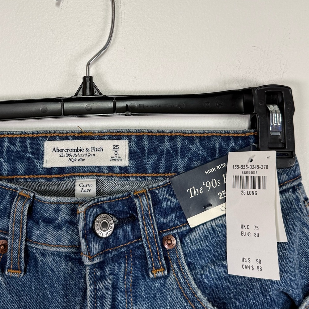 Abercrombie & Fitch High‎ Rise 90s Relaxed Raw Hem Jean 25L Curve Love - Picture 3 of 7